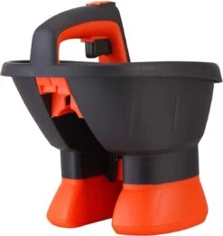 FUXTEC Strooier - Universele Handstrooier - Zoutstrooier - Kunstmeststrooier - Werkt Op Batterijen (geleverd Zonder Batterij) - FX-US270 7 FUXTEC Strooier - Universele Handstrooier - Zoutstrooier - Kunstmeststrooier - Werkt Op Batterijen (geleverd Zonder Batterij) - FX-US270 -Tuin Schoonmaak 1131x1200 3