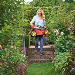 WOLF-Garten A 340 E Elektrische Grasmaaier - 1400 W - 34 Cm Maaibreedte - 30 Liter Opvangbak - Centrale Hoogte-instelling 24 WOLF-Garten A 340 E Elektrische Grasmaaier - 1400 W - 34 Cm Maaibreedte - 30 Liter Opvangbak - Centrale Hoogte-instelling -Tuin Schoonmaak 1200x1200 351