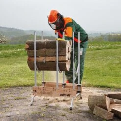 Wolfcraft - Professionele Zaagbok - Voor Kettingzaag - Hout - Opbouwbare, Stabiele Zaagbok Voor Brandhout - 5121000 - 10 JAAR GARANTIE 19 Wolfcraft - Professionele Zaagbok - Voor Kettingzaag - Hout - Opbouwbare, Stabiele Zaagbok Voor Brandhout - 5121000 - 10 JAAR GARANTIE -Tuin Schoonmaak 1200x1200 724