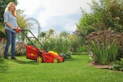 WOLF-Garten A 340 E Elektrische Grasmaaier - 1400 W - 34 Cm Maaibreedte - 30 Liter Opvangbak - Centrale Hoogte-instelling 39 WOLF-Garten A 340 E Elektrische Grasmaaier - 1400 W - 34 Cm Maaibreedte - 30 Liter Opvangbak - Centrale Hoogte-instelling -Tuin Schoonmaak 1200x801 10