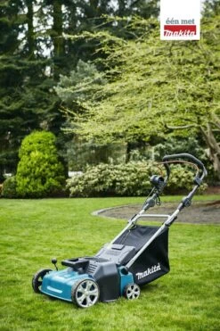 Makita Verticuteerder - UV3600 - 230 V 12 Makita Verticuteerder - UV3600 - 230 V -Tuin Schoonmaak 799x1200 59